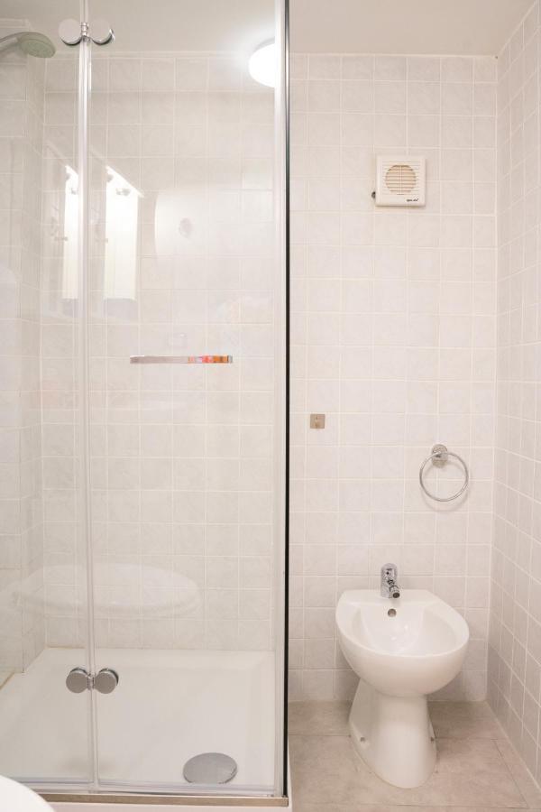 Tom Apartments ナポリ エクステリア 写真